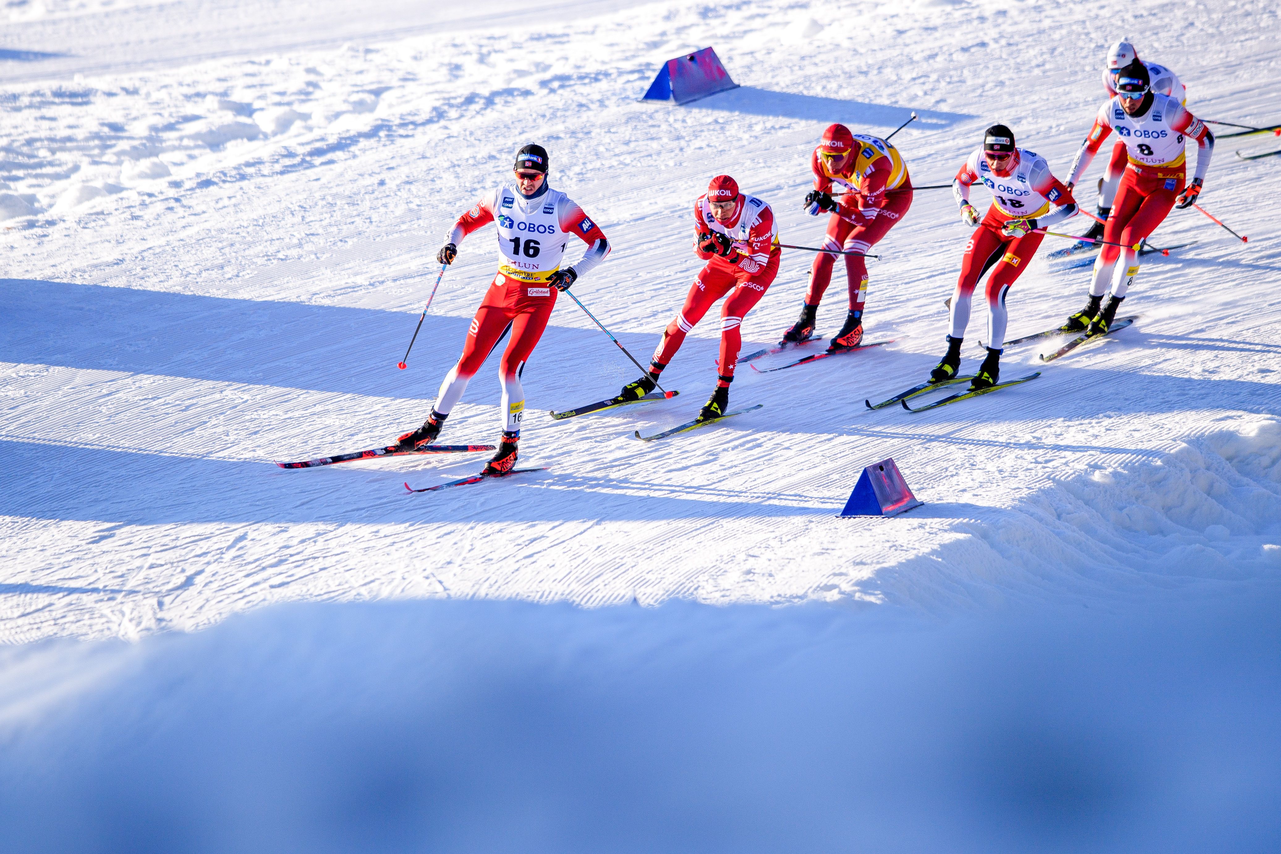 Лыжники 2021 российские гонки