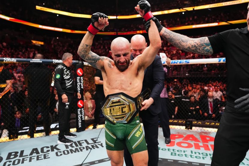 Алекс Волкановски